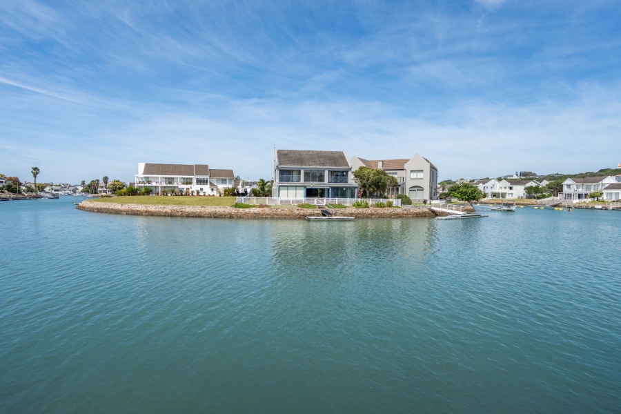 4 Bedroom Property for Sale in Royal Alfred Marina Eastern Cape